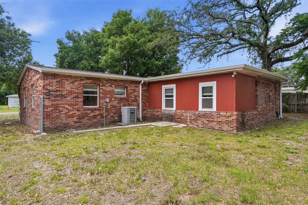 En Venta: $198,587 (3 camas, 2 baños, 1227 Pies cuadrados)