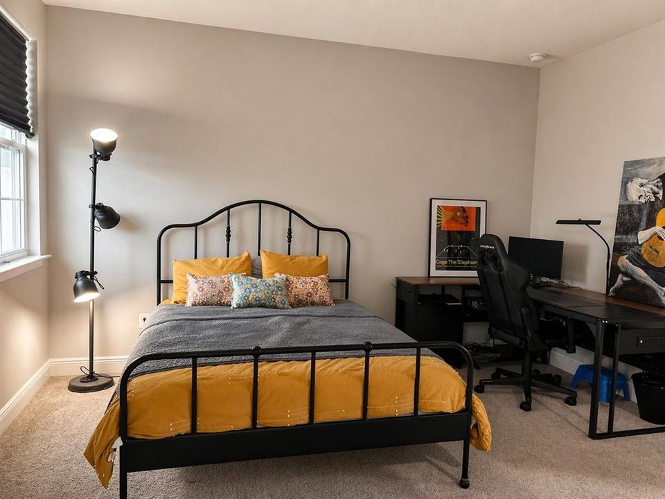 For Sale: $694,000 (5 beds, 3 baths, 2882 Square Feet)