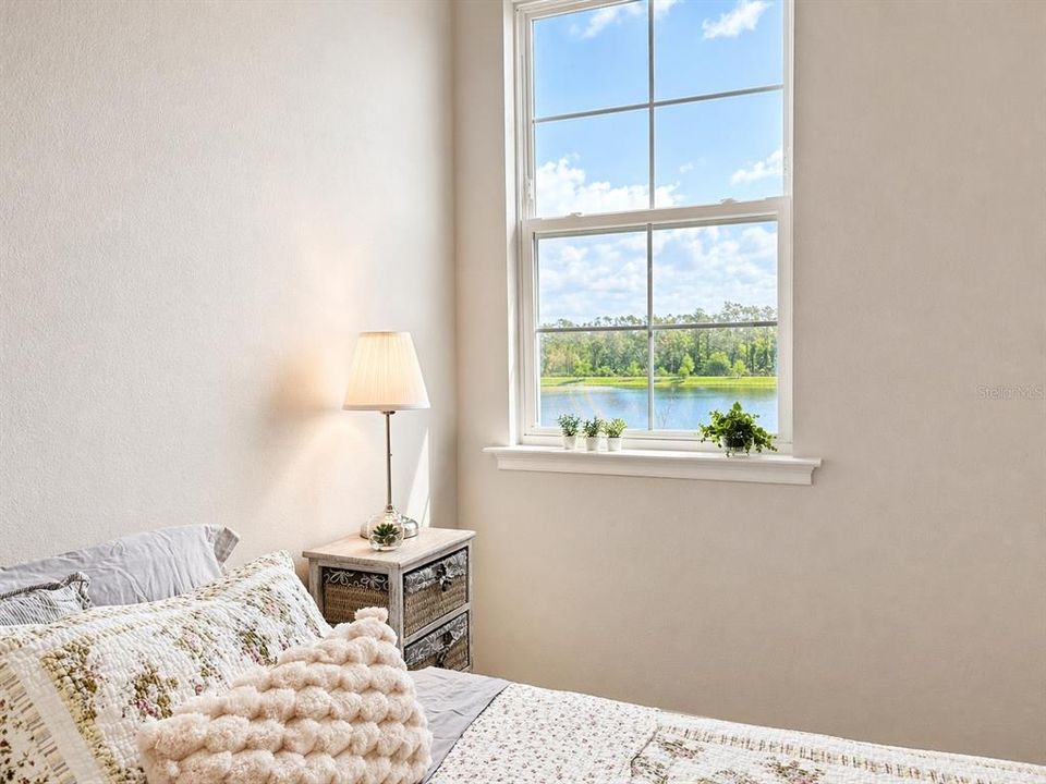 For Sale: $694,000 (5 beds, 3 baths, 2882 Square Feet)