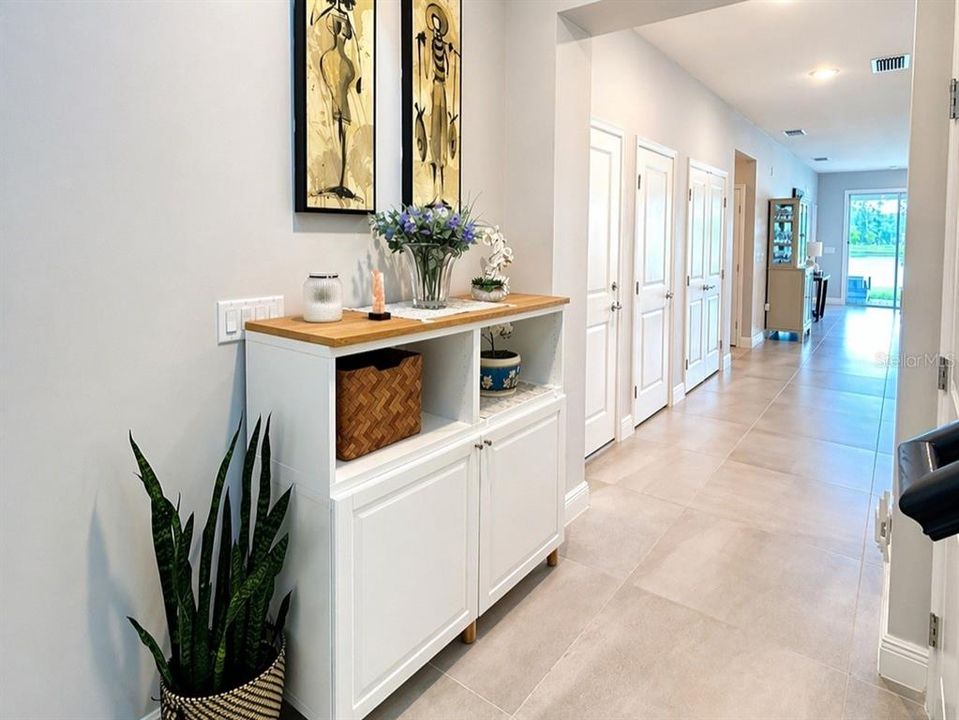 For Sale: $694,000 (5 beds, 3 baths, 2882 Square Feet)