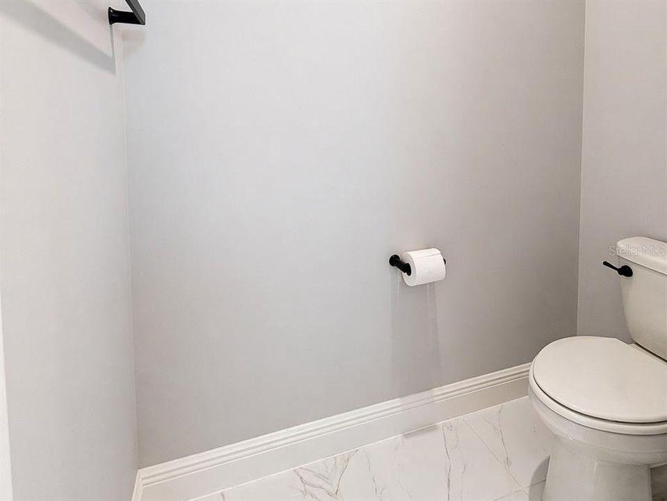 For Sale: $694,000 (5 beds, 3 baths, 2882 Square Feet)