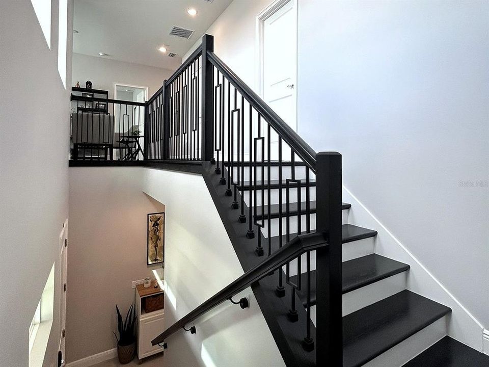 For Sale: $694,000 (5 beds, 3 baths, 2882 Square Feet)