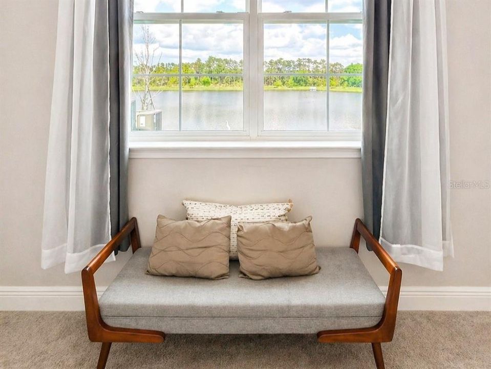 For Sale: $694,000 (5 beds, 3 baths, 2882 Square Feet)