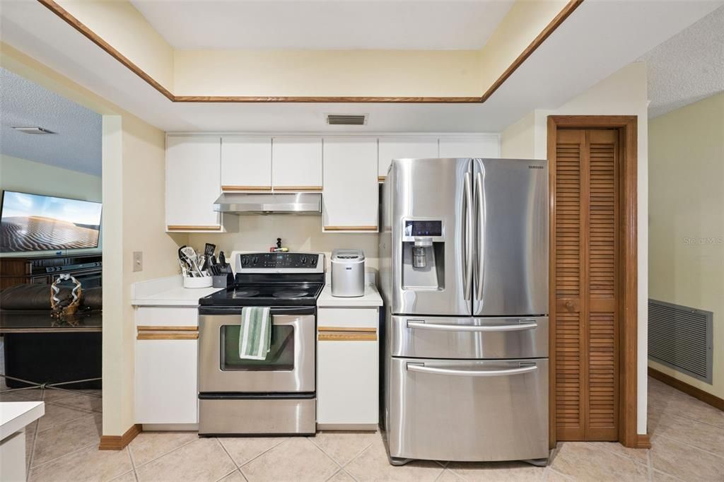 Activo con contrato: $325,000 (3 camas, 2 baños, 1819 Pies cuadrados)