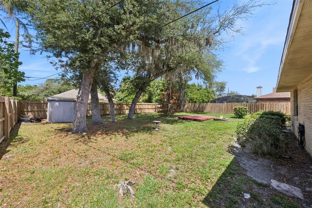 Activo con contrato: $325,000 (3 camas, 2 baños, 1819 Pies cuadrados)
