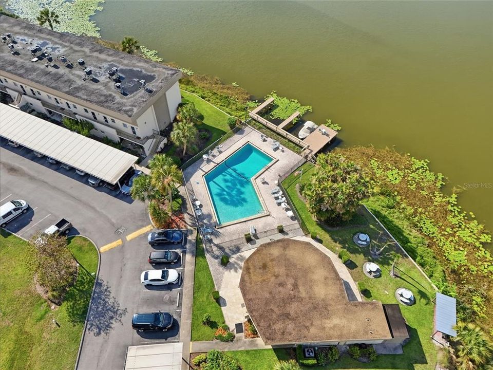 En Venta: $230,000 (2 camas, 2 baños, 977 Pies cuadrados)