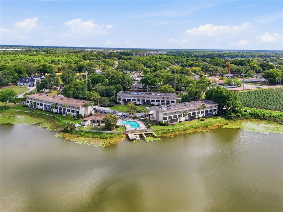 En Venta: $230,000 (2 camas, 2 baños, 977 Pies cuadrados)