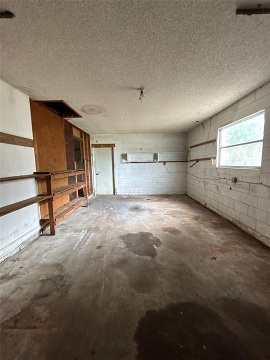 Active With Contract: $250,000 (4 beds, 2 baths, 1420 Square Feet)