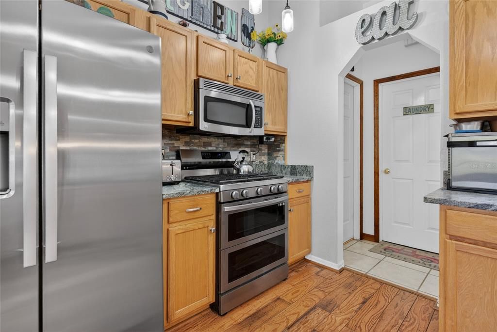 For Sale: $269,900 (3 beds, 2 baths, 1554 Square Feet)