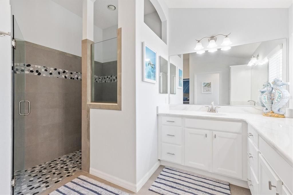 For Sale: $699,000 (3 beds, 2 baths, 1957 Square Feet)