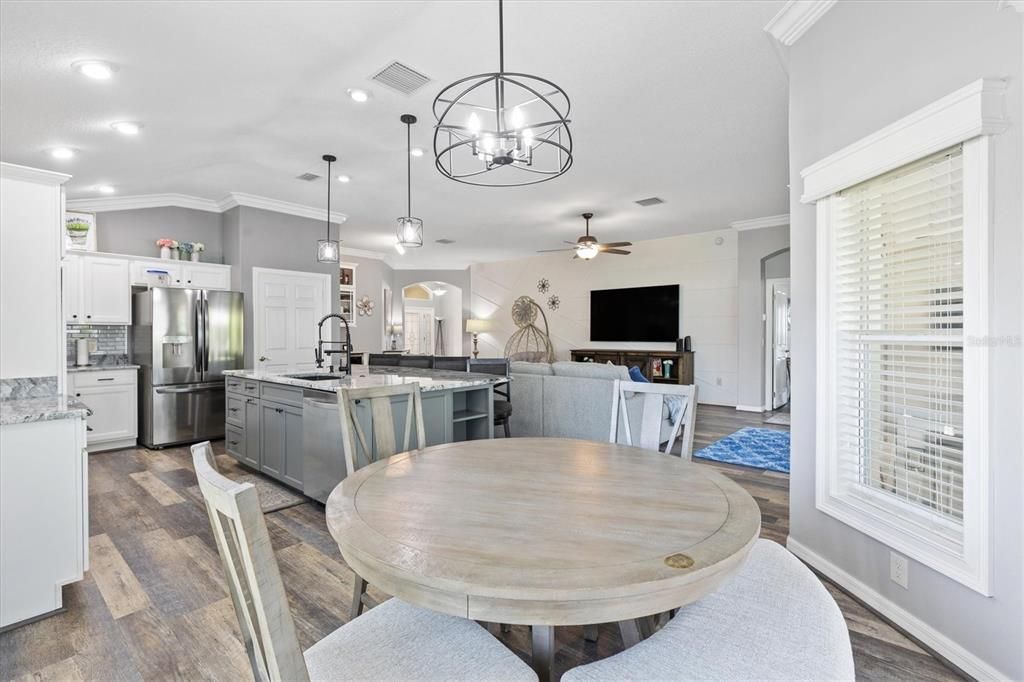 For Sale: $699,000 (3 beds, 2 baths, 1957 Square Feet)