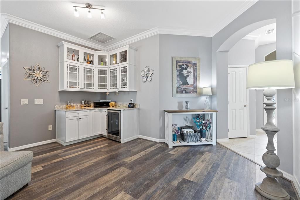 For Sale: $699,000 (3 beds, 2 baths, 1957 Square Feet)