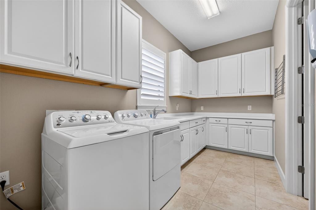 En Venta: $1,175,000 (2 camas, 2 baños, 2261 Pies cuadrados)