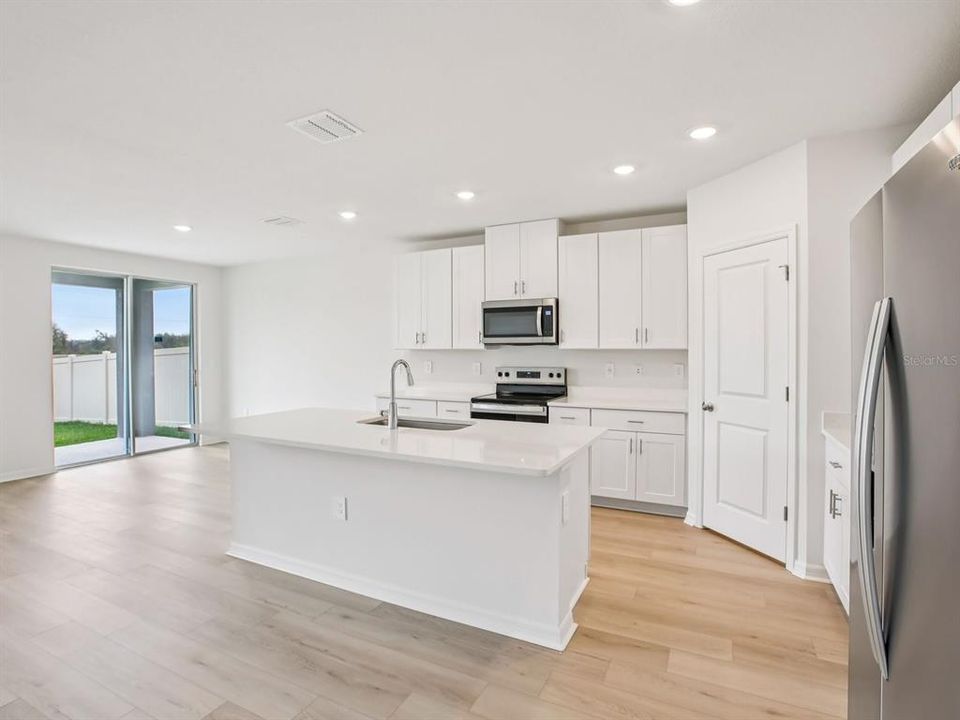 For Sale: $430,020 (4 beds, 3 baths, 2193 Square Feet)