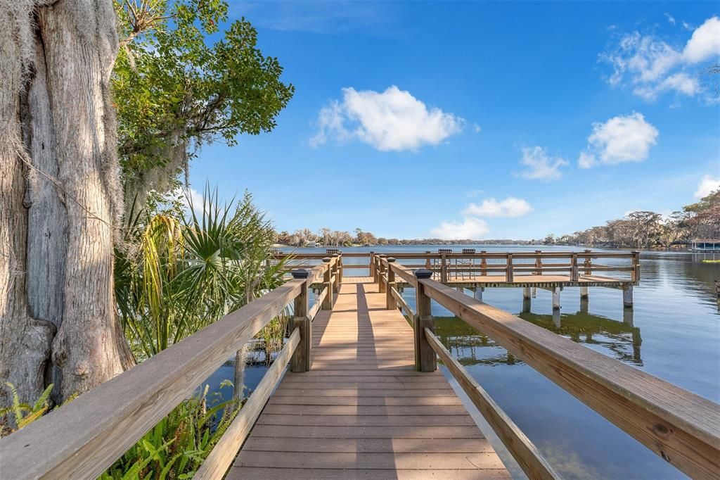 For Sale: $235,000 (1 beds, 1 baths, 612 Square Feet)