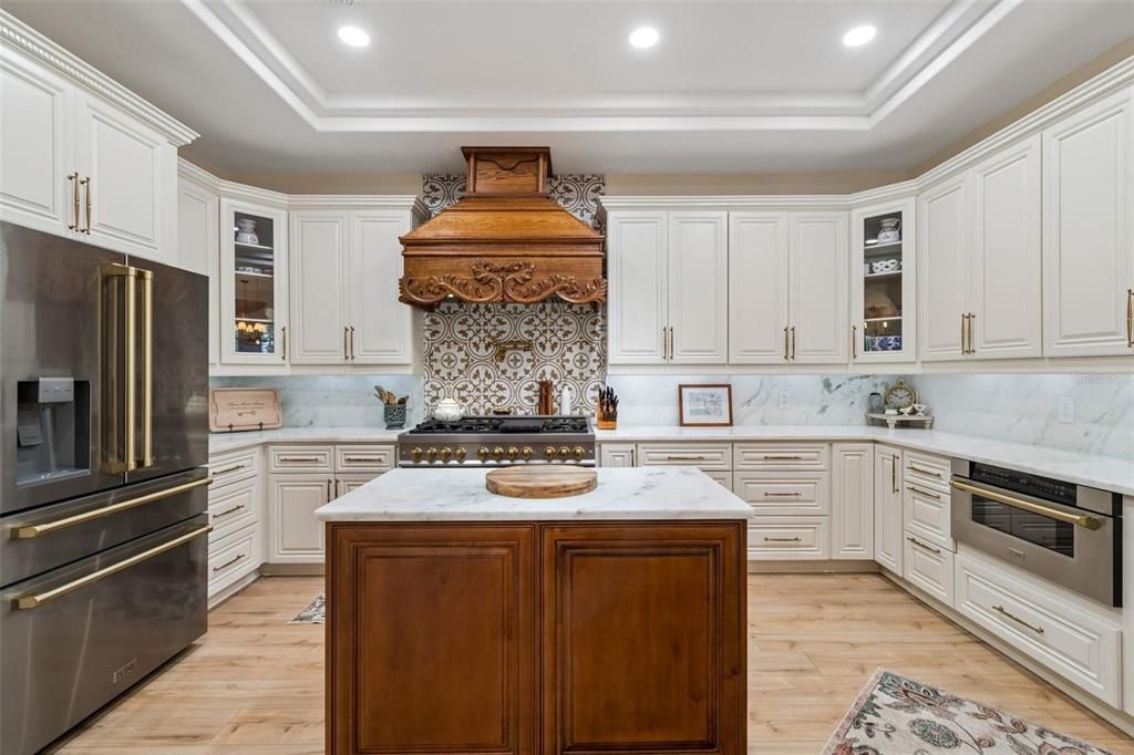 For Sale: $1,399,900 (5 beds, 4 baths, 3780 Square Feet)