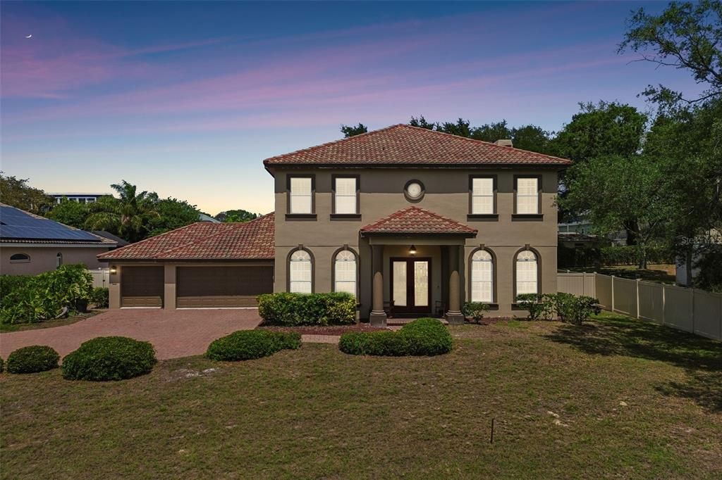 For Sale: $1,399,900 (5 beds, 4 baths, 3780 Square Feet)