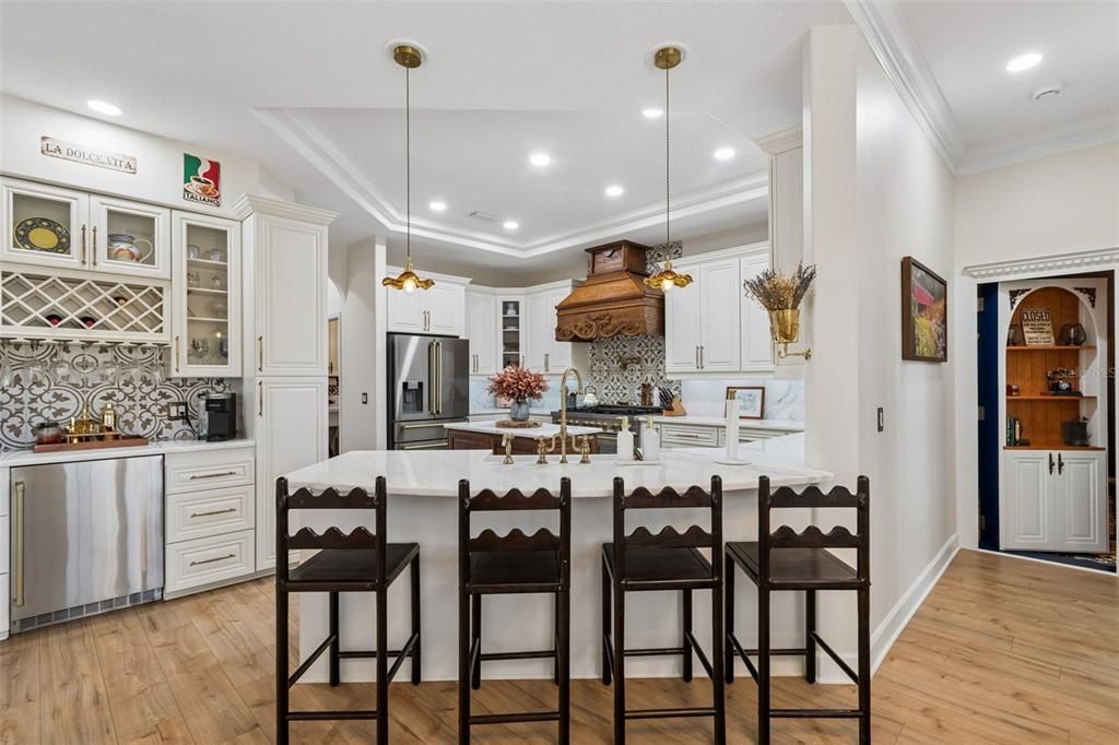 For Sale: $1,399,900 (5 beds, 4 baths, 3780 Square Feet)