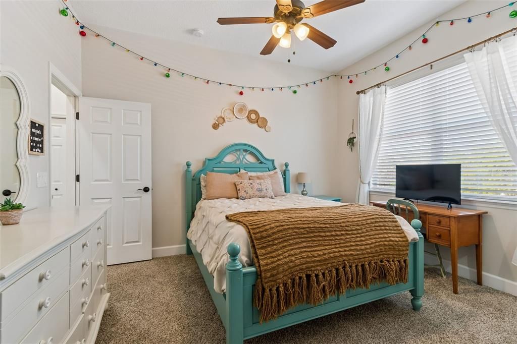 For Sale: $1,399,900 (5 beds, 4 baths, 3780 Square Feet)