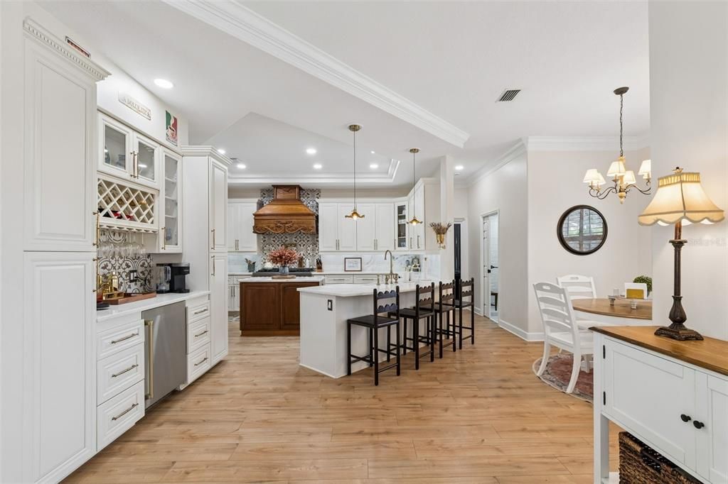 For Sale: $1,399,900 (5 beds, 4 baths, 3780 Square Feet)