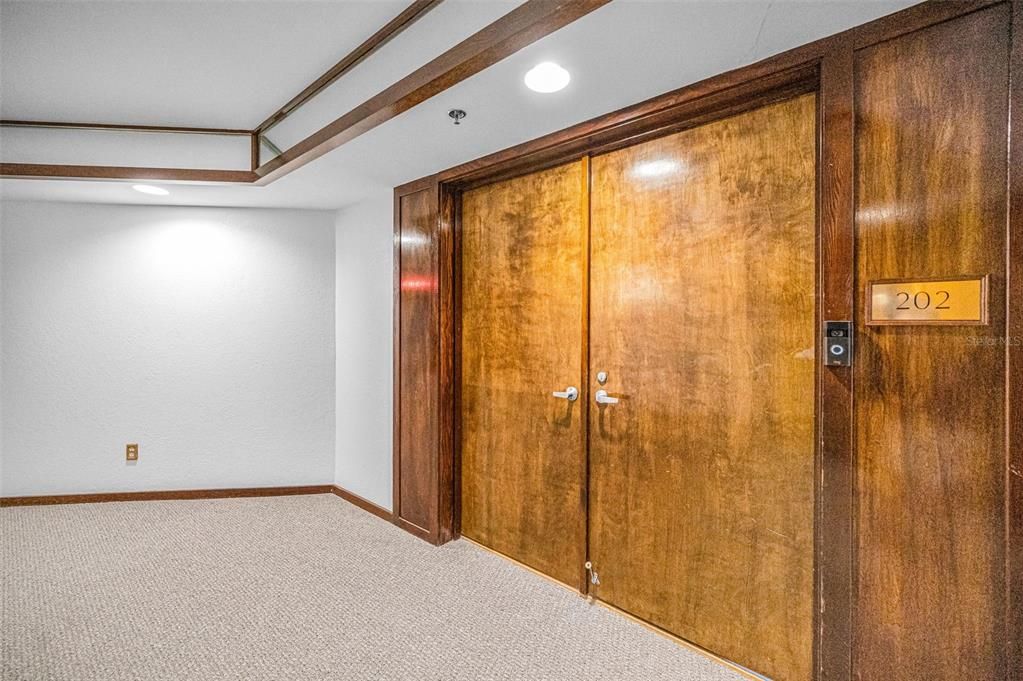 En Venta: $1,100,000 (2 camas, 2 baños, 1610 Pies cuadrados)