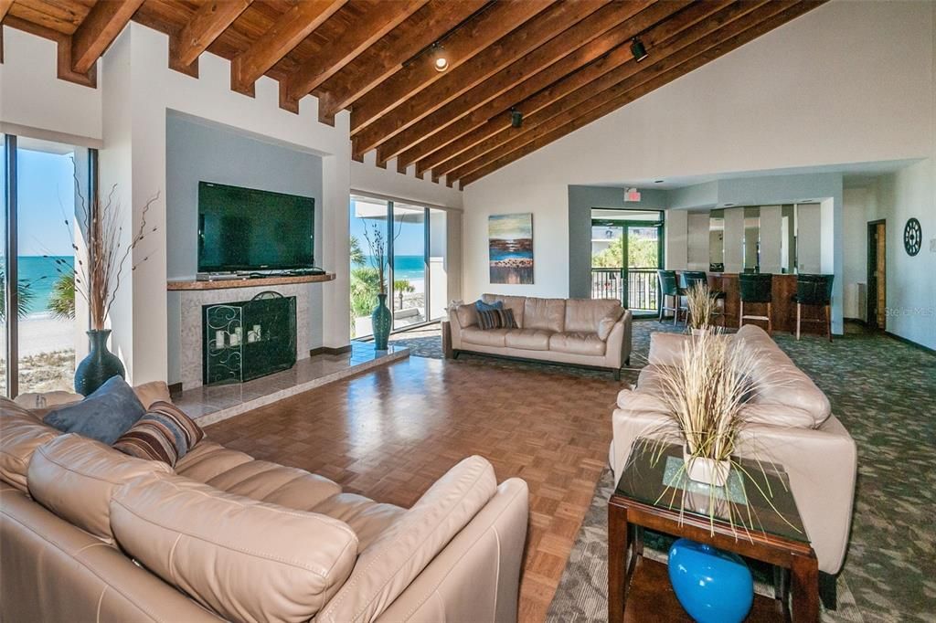 En Venta: $1,100,000 (2 camas, 2 baños, 1610 Pies cuadrados)