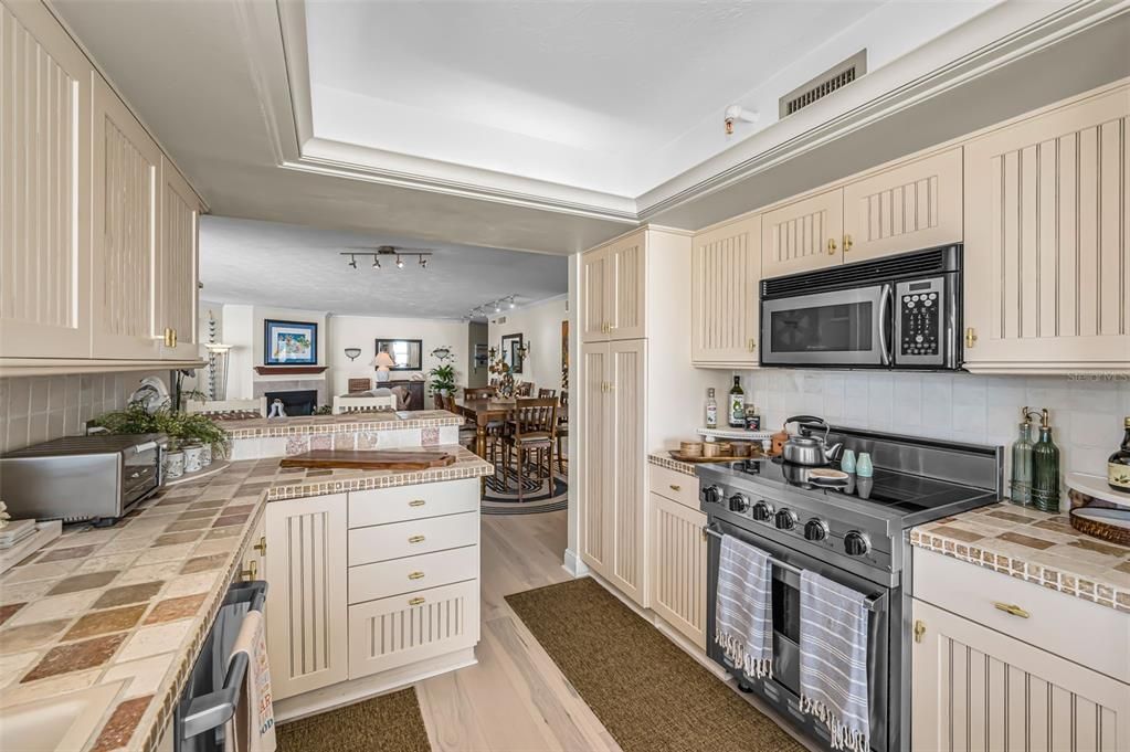 En Venta: $1,100,000 (2 camas, 2 baños, 1610 Pies cuadrados)