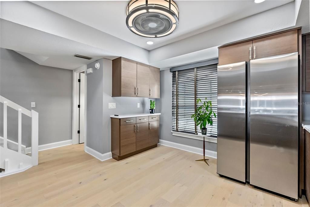 На продажу: $524,900 (2 спален, 2 ванн, 1650 Квадратных фут)