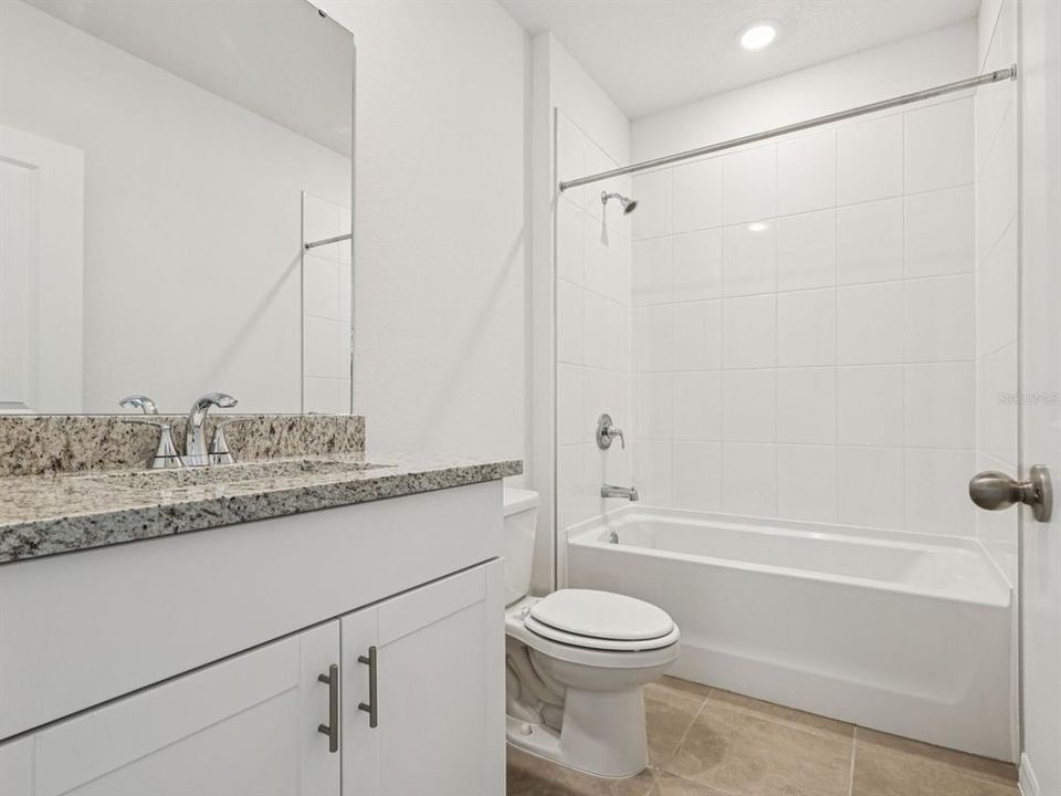 For Sale: $341,050 (4 beds, 3 baths, 1988 Square Feet)