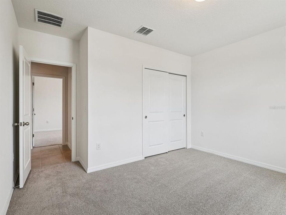 For Sale: $341,050 (4 beds, 3 baths, 1988 Square Feet)