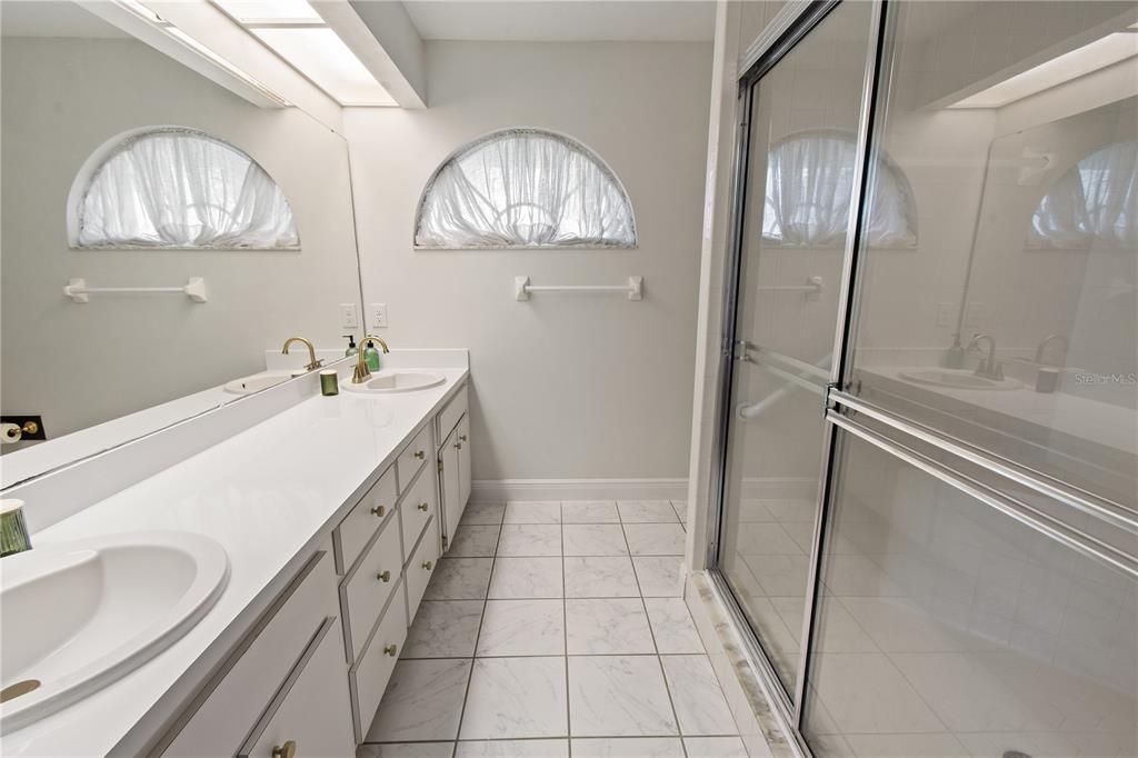 For Sale: $404,999 (3 beds, 2 baths, 1816 Square Feet)