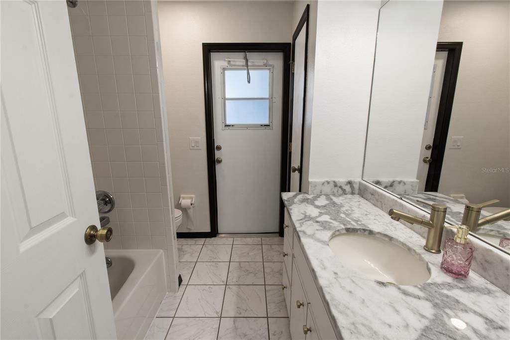 For Sale: $404,999 (3 beds, 2 baths, 1816 Square Feet)