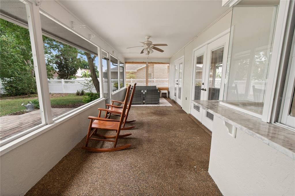 For Sale: $404,999 (3 beds, 2 baths, 1816 Square Feet)