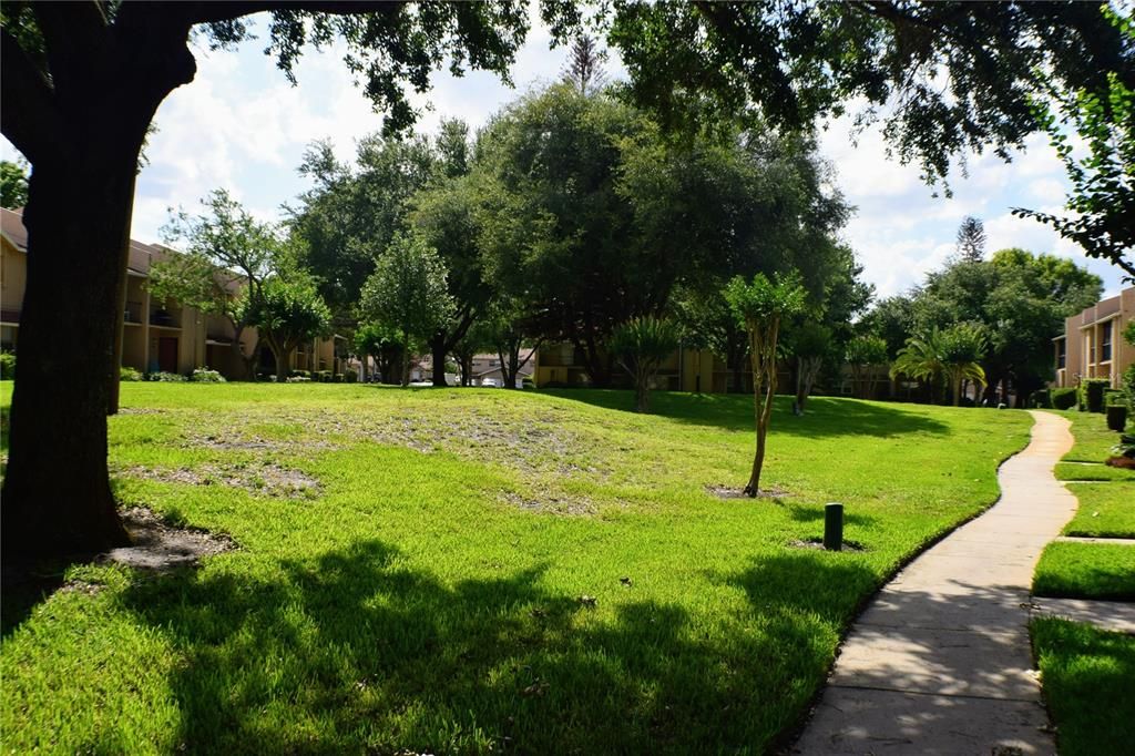 For Sale: $216,000 (2 beds, 1 baths, 1432 Square Feet)