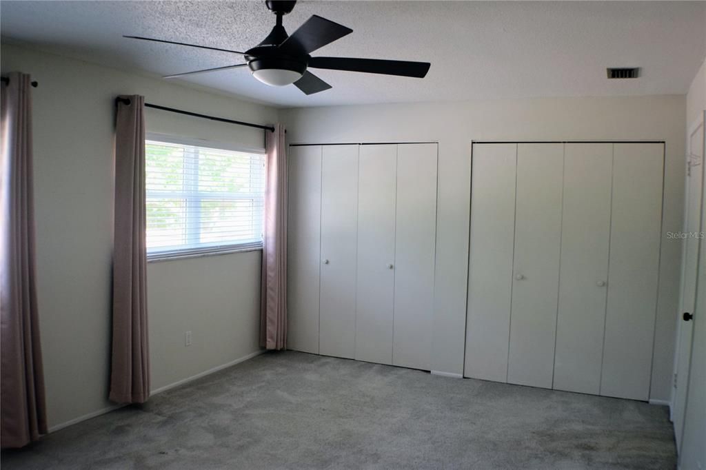 For Sale: $216,000 (2 beds, 1 baths, 1432 Square Feet)