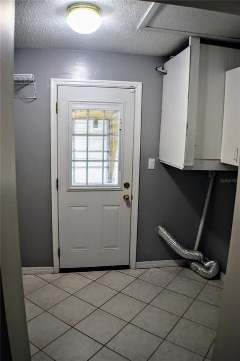 For Sale: $216,000 (2 beds, 1 baths, 1432 Square Feet)