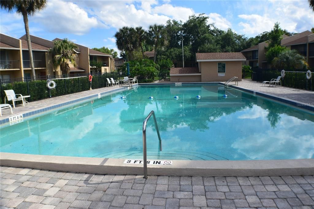 For Sale: $216,000 (2 beds, 1 baths, 1432 Square Feet)