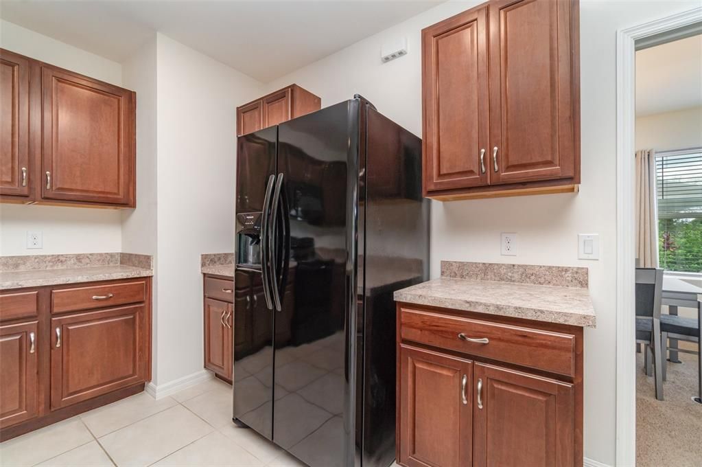 Activo con contrato: $279,900 (3 camas, 2 baños, 1621 Pies cuadrados)