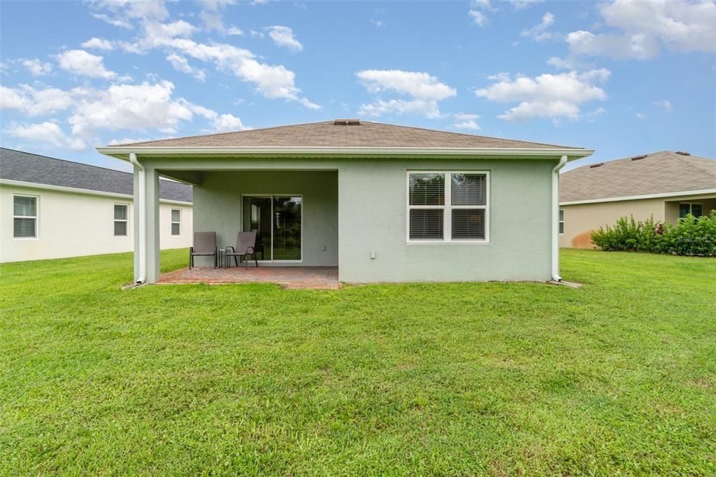 Activo con contrato: $279,900 (3 camas, 2 baños, 1621 Pies cuadrados)