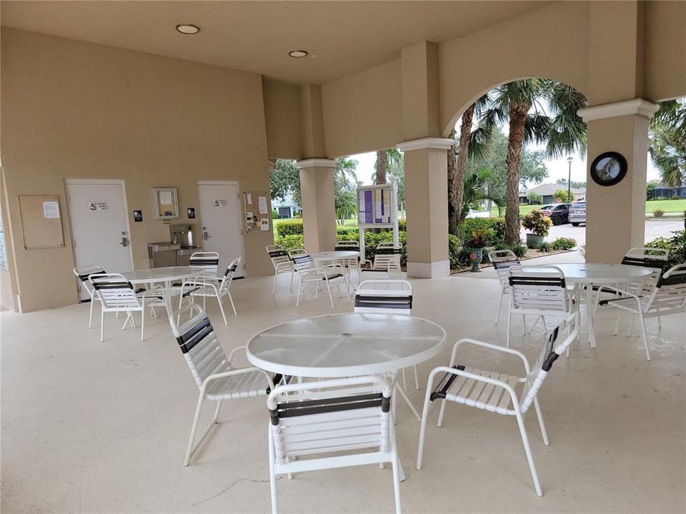 Activo con contrato: $279,900 (3 camas, 2 baños, 1621 Pies cuadrados)