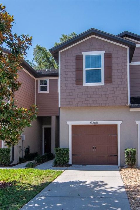 For Sale: $285,000 (2 beds, 2 baths, 1588 Square Feet)