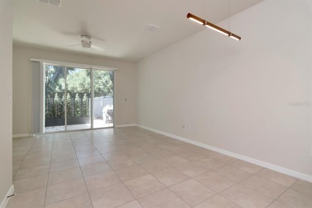For Sale: $285,000 (2 beds, 2 baths, 1588 Square Feet)