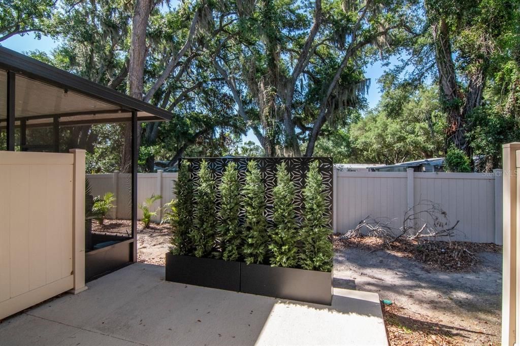 For Sale: $285,000 (2 beds, 2 baths, 1588 Square Feet)