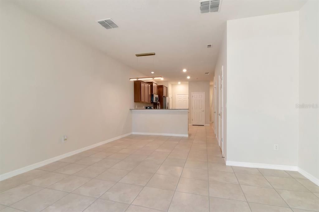 For Sale: $285,000 (2 beds, 2 baths, 1588 Square Feet)