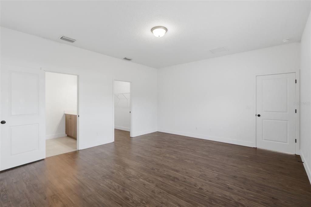 For Rent: $2,000 (3 beds, 2 baths, 1650 Square Feet)