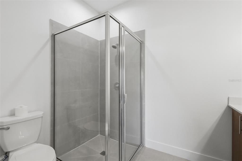 For Rent: $2,000 (3 beds, 2 baths, 1650 Square Feet)