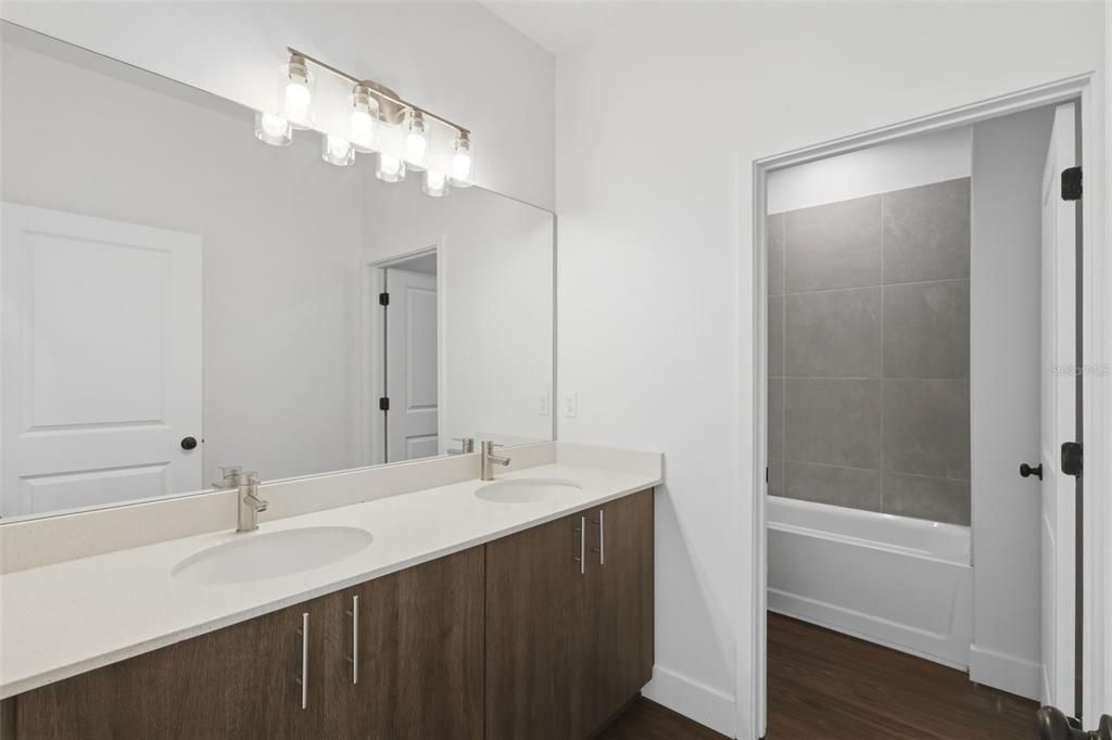 For Rent: $2,000 (3 beds, 2 baths, 1650 Square Feet)