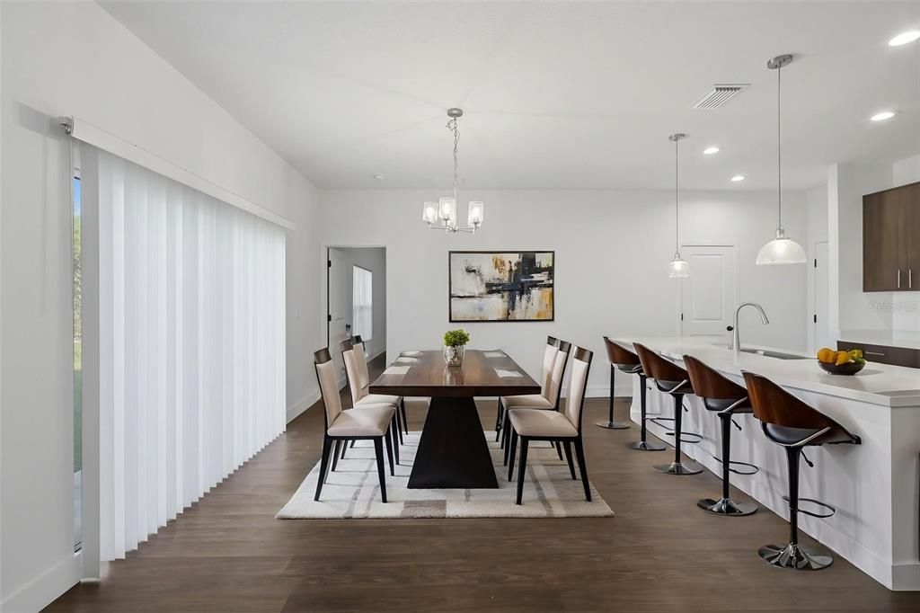 For Rent: $2,000 (3 beds, 2 baths, 1650 Square Feet)