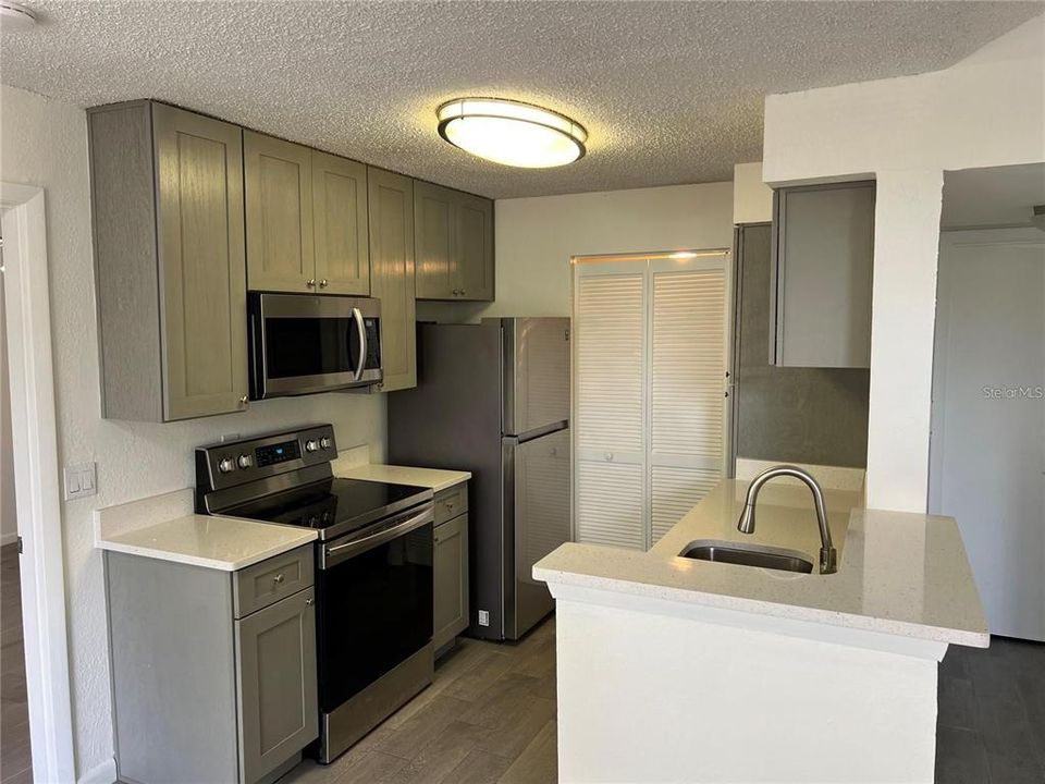 For Rent: $1,775 (2 beds, 2 baths, 1067 Square Feet)