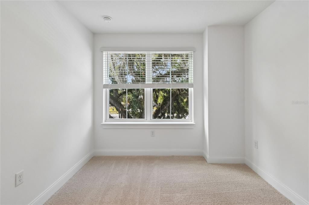 En Venta: $598,990 (4 camas, 3 baños, 2025 Pies cuadrados)